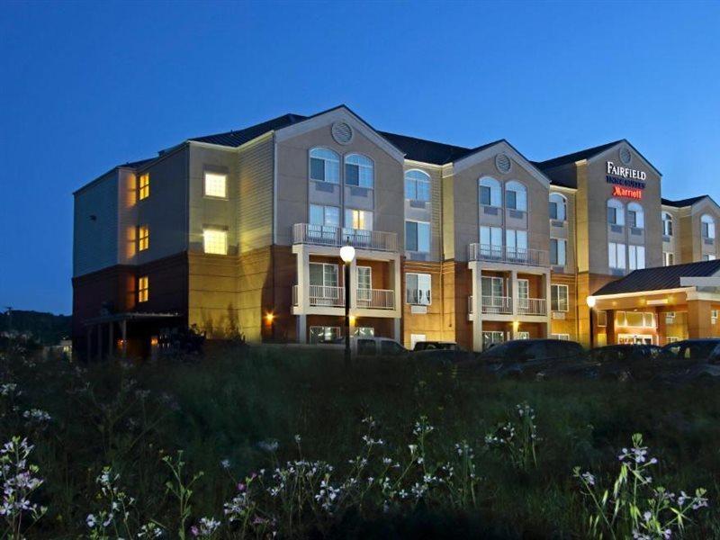 Hotel & By Marriott Napa Valley Area