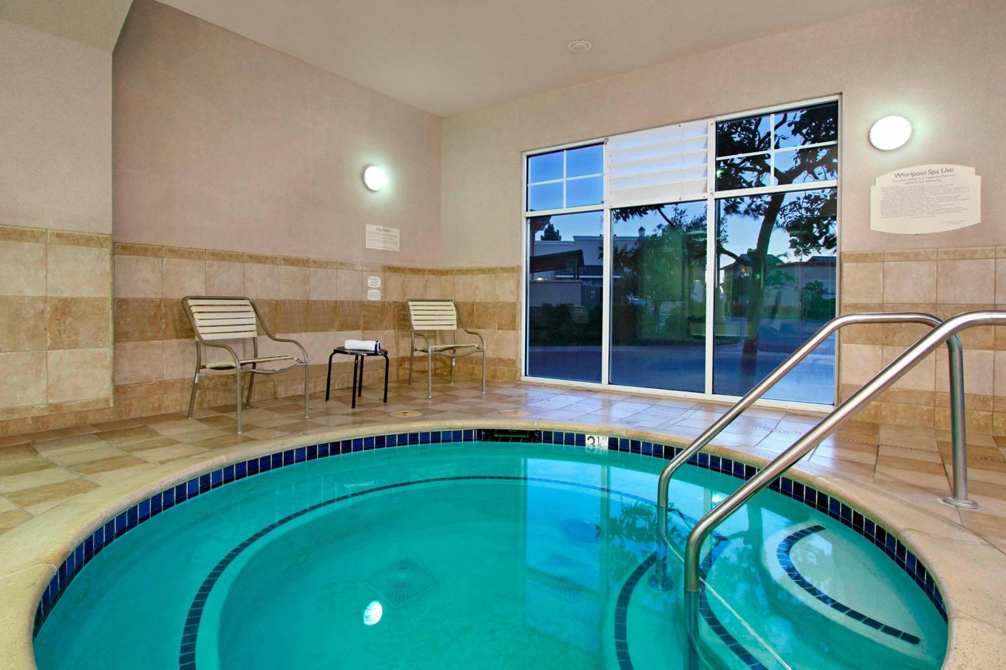 Hotel & By Marriott Napa Valley Area